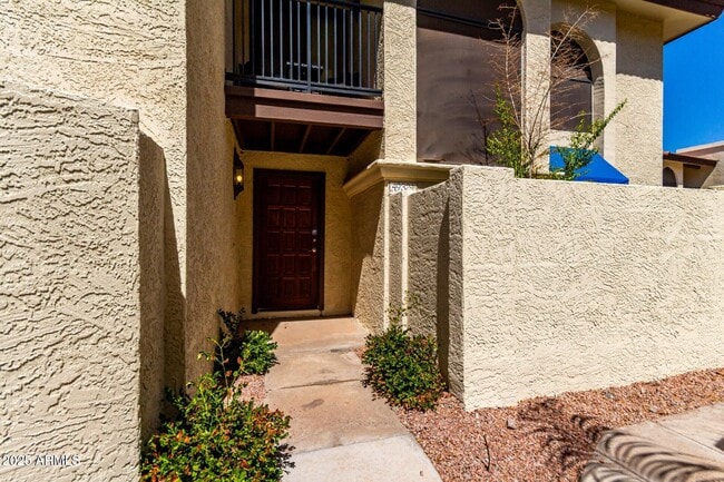 4932 E Siesta Dr in Phoenix, AZ - Foto de edificio - Building Photo