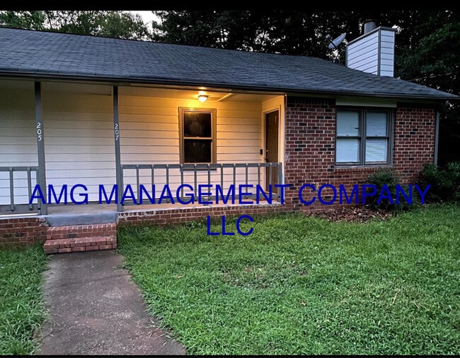 property at 207 Glendale Ct