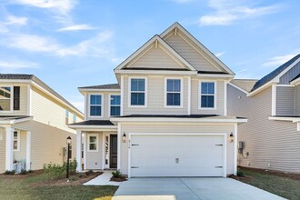 8710 Revival Rd in North Charleston, SC - Building Photo - Building Photo