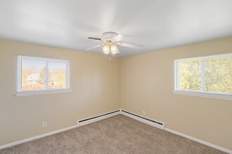 Sibley Apartments in Howell, MI - Building Photo - Building Photo