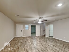 801 Rolling Terrace Cir in Granbury, TX - Building Photo - Building Photo