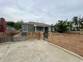 2520 Loma Linda Dr in Bakersfield, CA - Building Photo