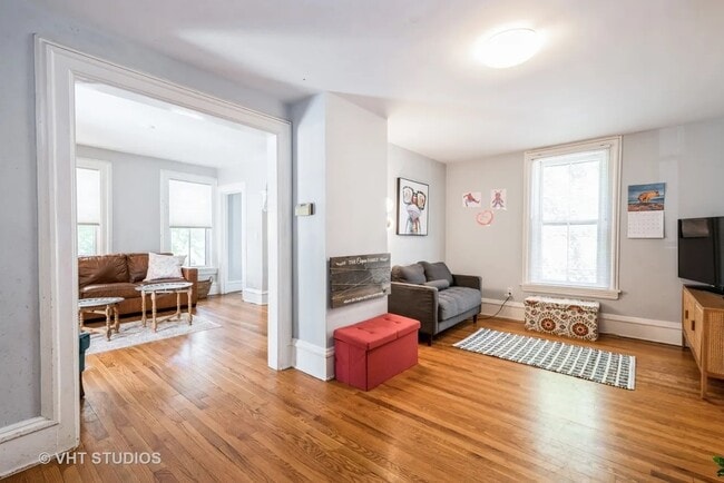813 Hamlin St in Evanston, IL - Building Photo - Building Photo