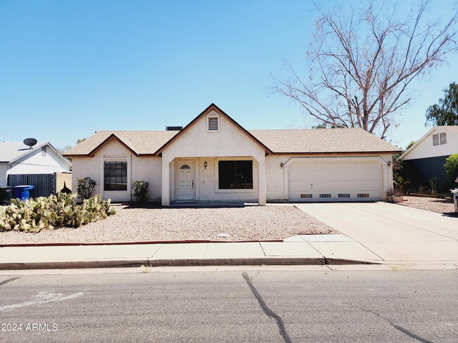 property at 6115 W Laredo St