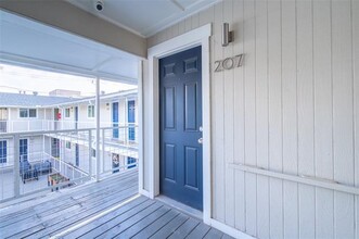 4919 San Jacinto St in Dallas, TX - Building Photo - Building Photo