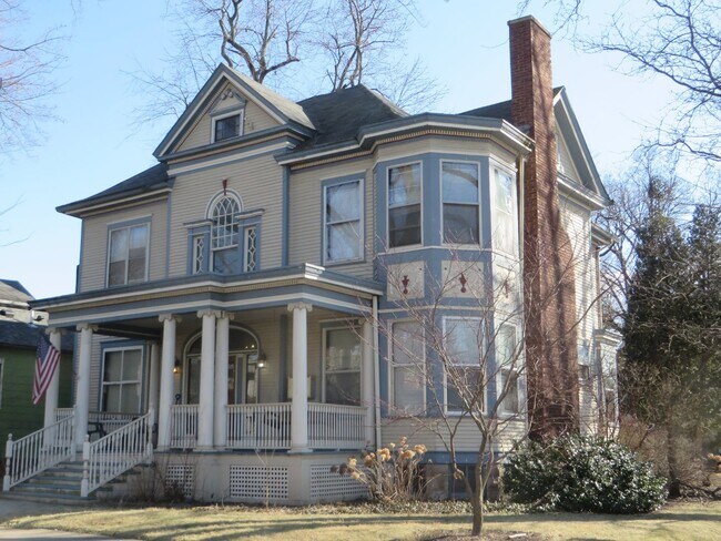 property at 1241 W Washington Blvd