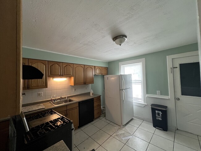 40 Hurd St in Melrose, MA - Building Photo - Building Photo