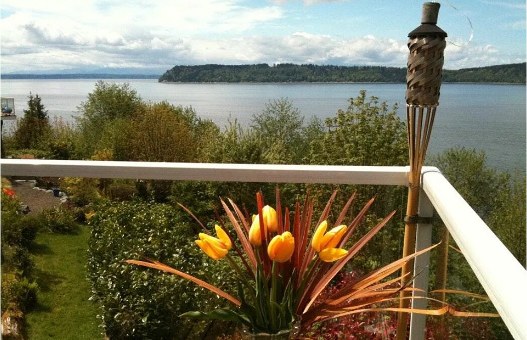 8520 Naketa Beach Rd in Mukilteo, WA - Building Photo