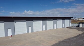 13710 Laura Ln in El Paso, TX - Building Photo