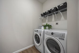 The Villas at Wyles Farms in Kent, OH - Building Photo - Building Photo