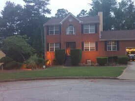 2563 Treasure Ct, Unit 2563 Basement apt in Decatur, GA - Building Photo