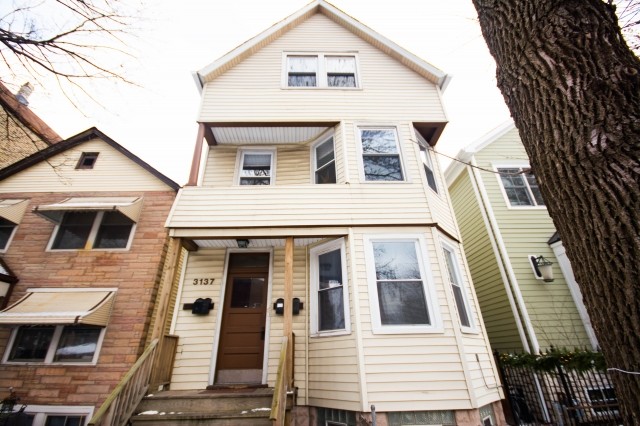 3137 N Hoyne Ave-Unit -CH in Chicago, IL - Building Photo