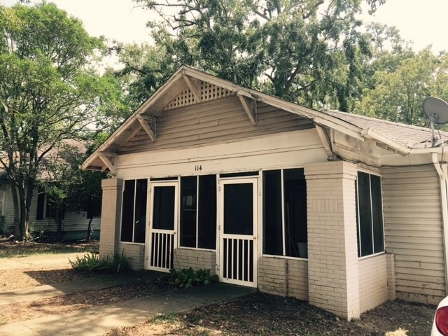 110 Parson Ave