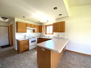 295 Walton St in Millville, MN - Building Photo - Building Photo