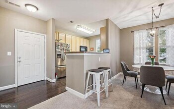 22655 Blue Elder Terrace-Unit -201 in Ashburn, VA - Building Photo - Building Photo