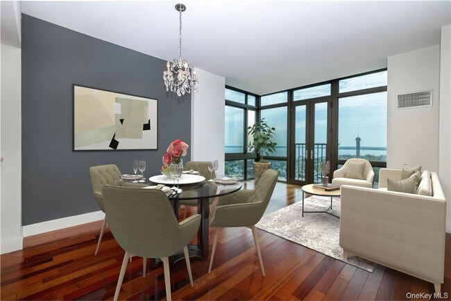 property at 175 Huguenot St