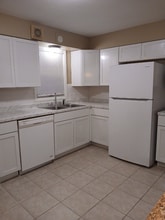 6016 Pratt St in Omaha, NE - Foto de edificio - Building Photo