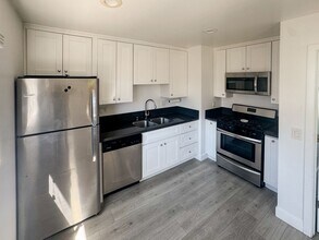 6934-6938 Mohawk St in San Diego, CA - Building Photo - Building Photo