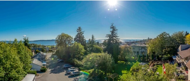 Concord Retirement Residence in White Rock, BC - Building Photo - Building Photo