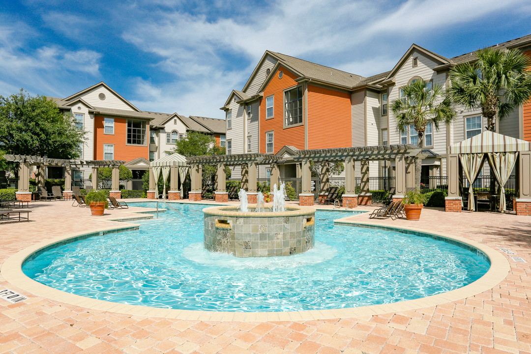 Alanza Brook in Houston, TX - Building Photo