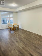 3405-3405 Ridgeway Dr in Mississauga, ON - Building Photo - Building Photo