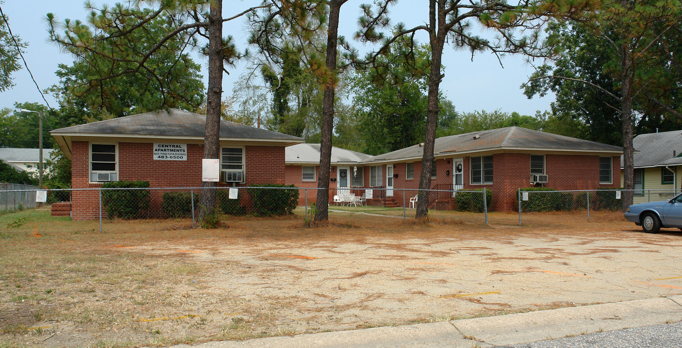 515 Adams St in Fayetteville, NC - Foto de edificio