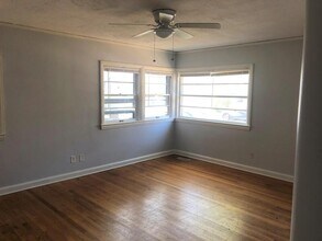 209 Carlton Terrace in Rockford, IL - Building Photo - Building Photo