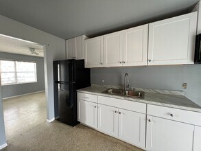 2426 Seneca Ave in Fort Pierce, FL - Building Photo - Building Photo