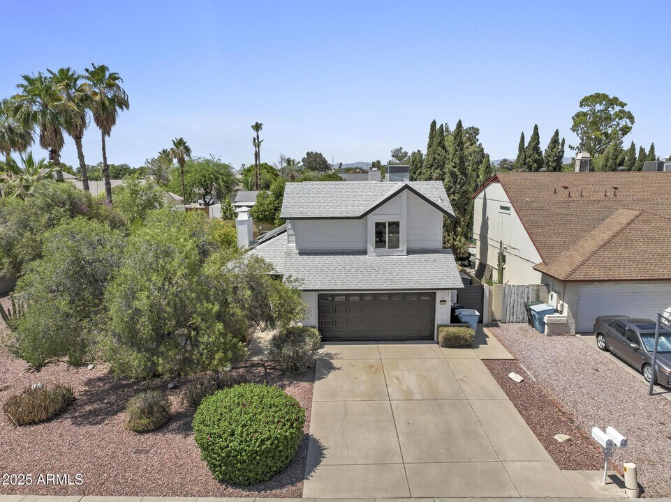 5302 E Kelton Ln in Scottsdale, AZ - Building Photo