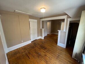 560 Bellows St in St. Paul, MN - Building Photo - Building Photo