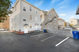 1077-1077 Dexter St, Unit 1077 Dexter Street  Central Falls, RI. 02863 in Central Falls, RI - Building Photo - Building Photo