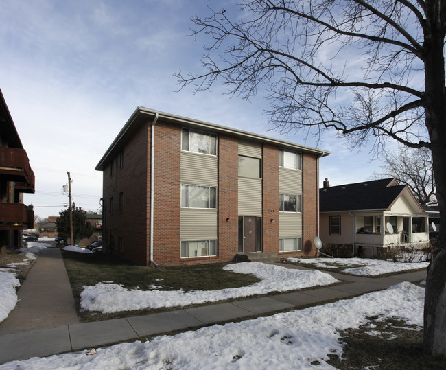 1942 G St in Lincoln, NE - Building Photo - Building Photo