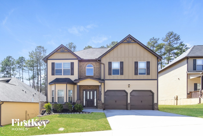 3823 Okefenokee Rdg in Loganville, GA - Building Photo