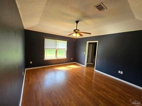 2320 Badger Cir in Cantonment, FL - Building Photo - Building Photo