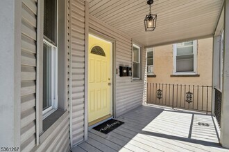 86 Maple Ave in Montclair, NJ - Building Photo - Building Photo