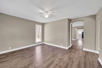 2258 Niskey Lake Rd SW in Atlanta, GA - Building Photo - Building Photo