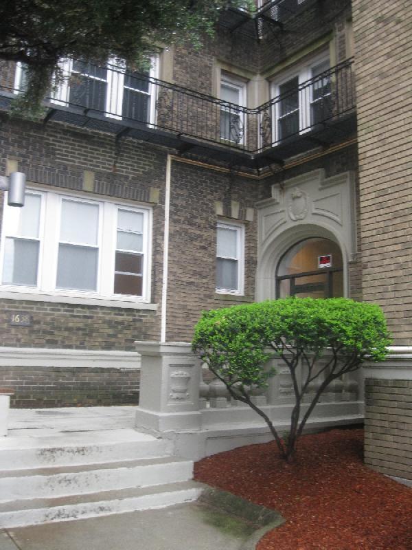 1638 Commonwealth Ave, Unit 10 in Boston, MA - Building Photo - Building Photo