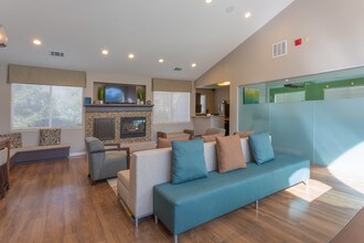 Echo Ridge at North Hills in Northglenn, CO - Foto de edificio - Interior Photo