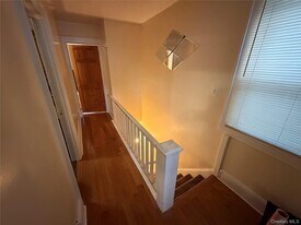 120-03 115th Ave in Queens, NY - Building Photo