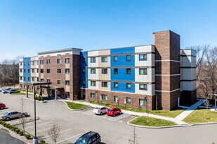 Edgewood Retirement Residence in Pittsburgh, PA - Building Photo