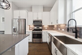 746 W Donovan St in Houston, TX - Building Photo - Building Photo