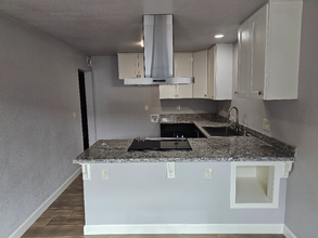 2524 Antoine Ct in Stockton, CA - Foto de edificio - Building Photo
