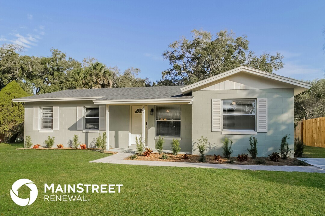 865 Rich Dr in Oviedo, FL - Foto de edificio