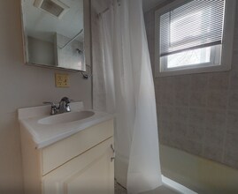 428 Franklin St, Unit 1R in Cambridge, MA - Foto de edificio - Building Photo