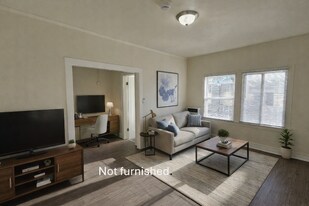 815 S Lake St, Unit 210 in Los Angeles, CA - Building Photo