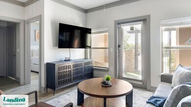 6300 FM 423 in Frisco, TX - Foto de edificio - Building Photo