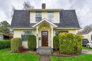 657 22nd Ave in Longview, WA - Building Photo