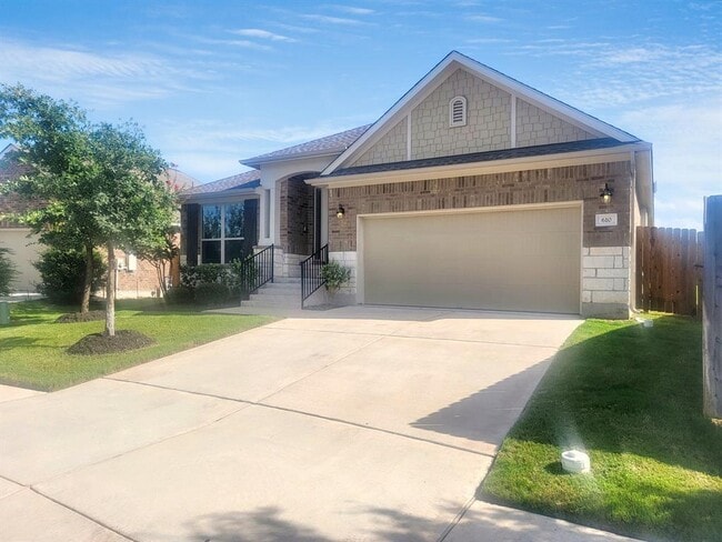 property at 610 Hereford Lp