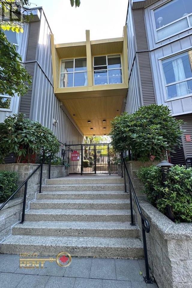 668 W 6th Ave in Vancouver, BC - Building Photo - Building Photo