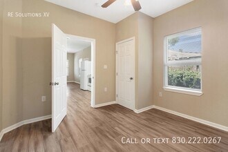 931 W Rosewood Ave-Unit -102 in San Antonio, TX - Building Photo - Building Photo